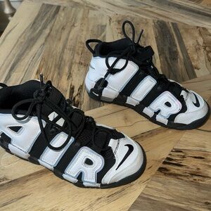 Nike AIR MORE UPTEMPO Kids Black and White Sneakers